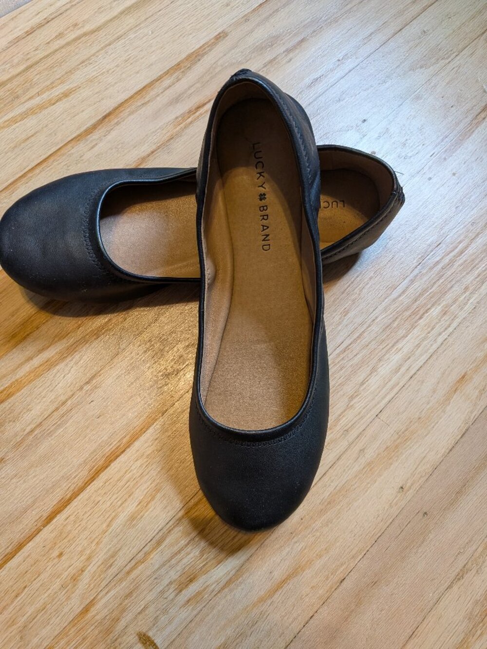 Lucky Brand Erin Black Leather Round-Toe Ballet Flats